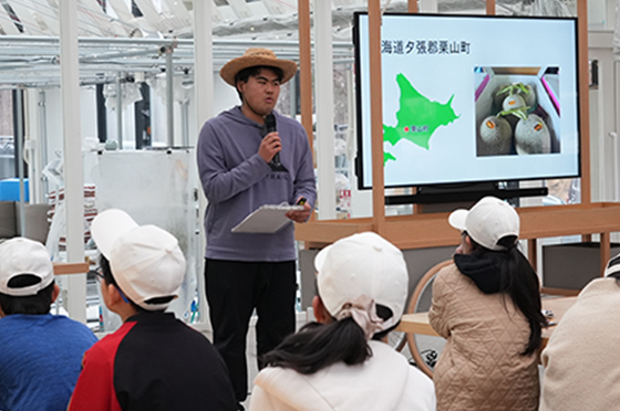 高校生ファーマー中仙道さんのお話の様子