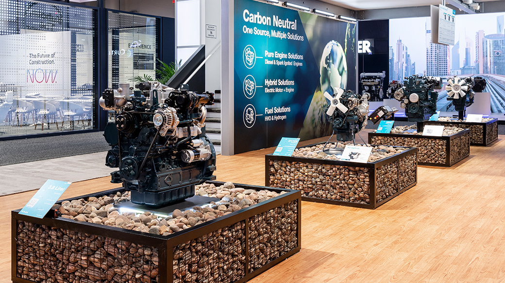 海外の展示会で展示されるクボタのエンジン
