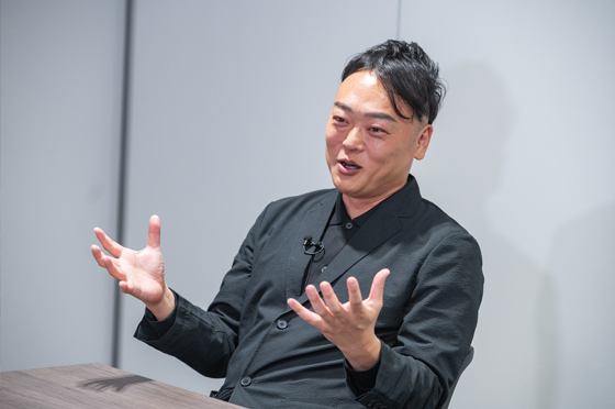 インタビューに答える一般社団法人ローカル・スタートアップ協会 代表理事／AGRIST株式会社 代表取締役 齋藤潤一さん