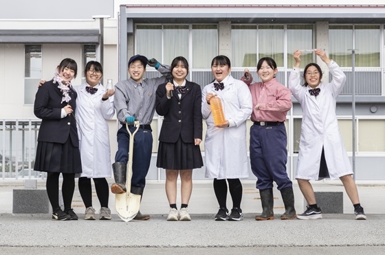 宮城県農業高等学校 科学部の生徒の皆さん