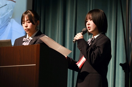 第14回クボタ・毎日地球未来賞の受賞記念活動報告会でのプレゼンテーションの様子