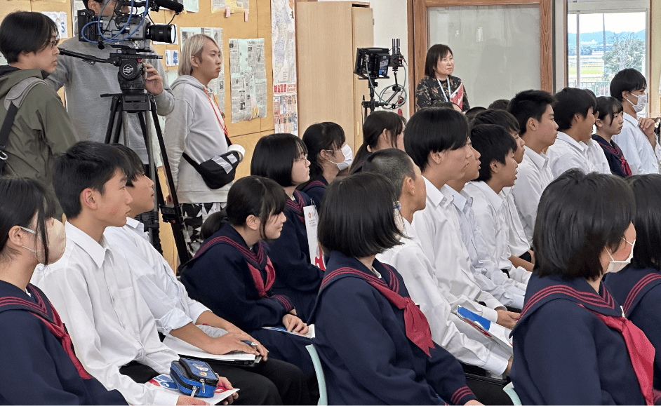 新島中学校授業画像02